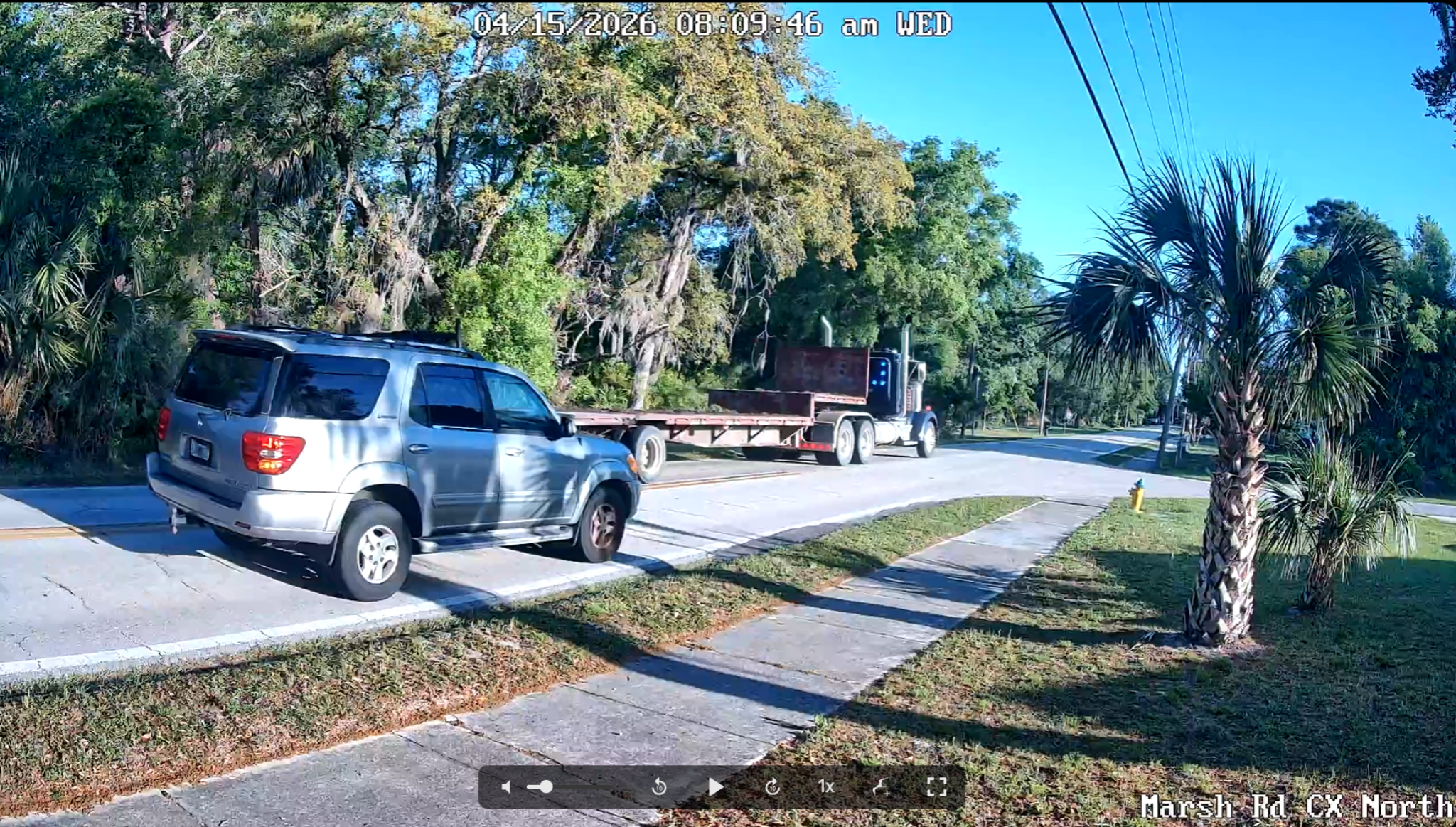 Flatbed semi illegally passing at high speed on Marsh Road
